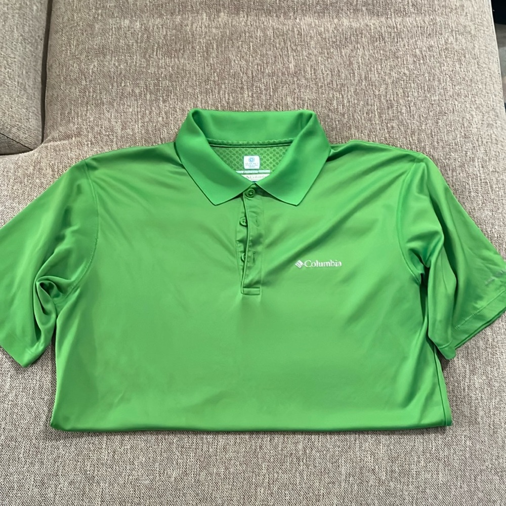 Columbia Omni freeze golf polo. Green. Size Small.